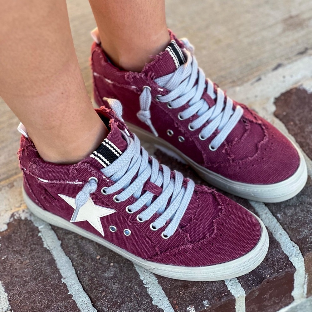 ShuShop Red and White High-Top Sneakers with Star Design